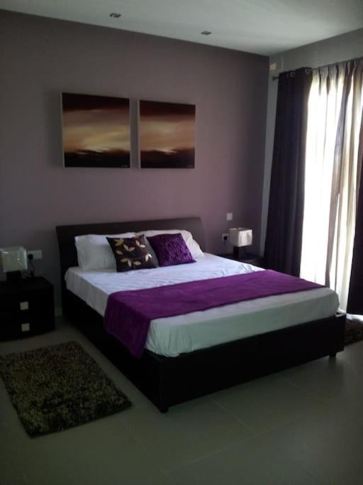 Sunny 2 Bedroom, 2 Bathrooms, Seaside Apt. Sliema Exterior photo